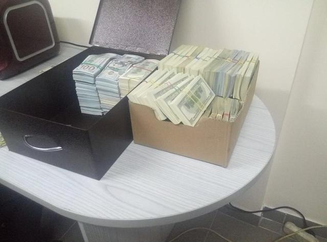 У банківських скриньках учасників великого конвертаційного центру податківцями вилучено 5,5 млн дол., - заступник голови ДФС Білан 03