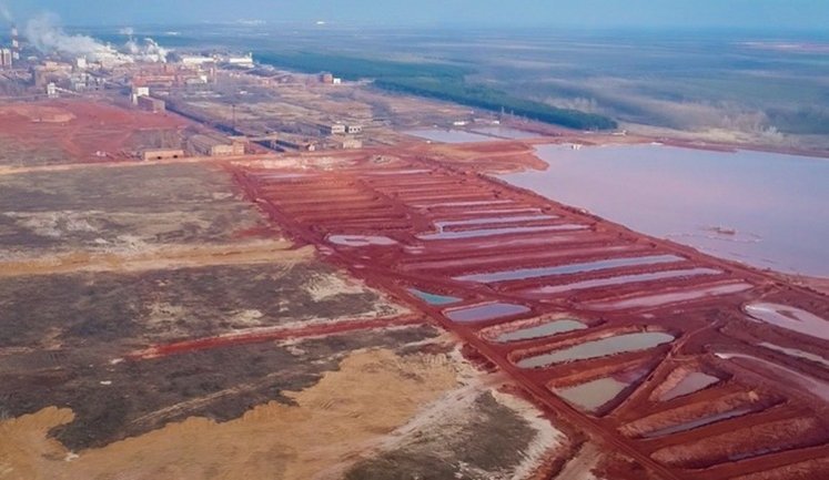 Головлікар інституту раку Безносенко про червоний шлам з Миколаївського глиноземного заводу: Дві третини виявлених сполук викликають рак
