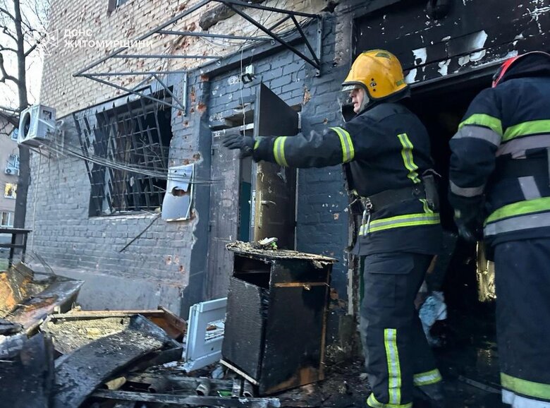 Шахед влучив у багатоповерхівку на Житомирщині 10 квітня