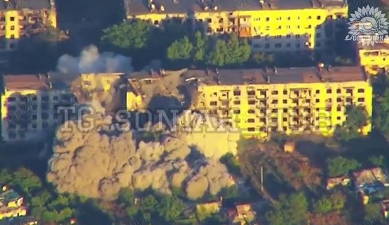 Пилоты Су-27 двумя авиабомбами уничтожили пункт управления БПЛА рашистов на востоке