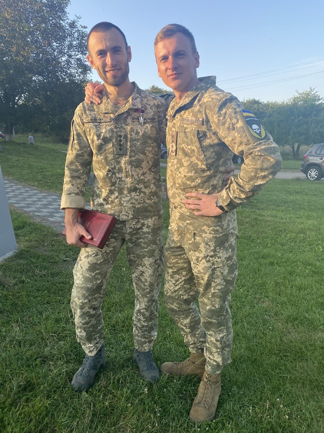 Історії справжніх. У Холодному Яру нагородили Народних Героїв і презентували книгу – хрестоматію війни 09