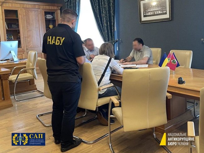 НАБУ офіційно підтвердило підозру голові Харківської облради Товмасяну 01