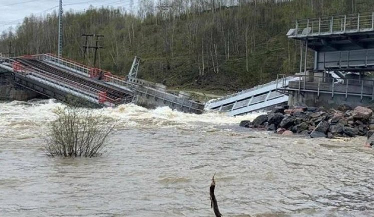 Bridge in Kursk region collapsed because of "sabotage", - governor. PHOTOS