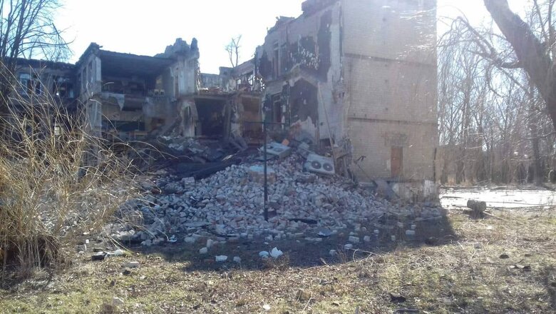Рашисти вдарили ракетами по школі в Авдіївці, загинула жінка, - ОП 01