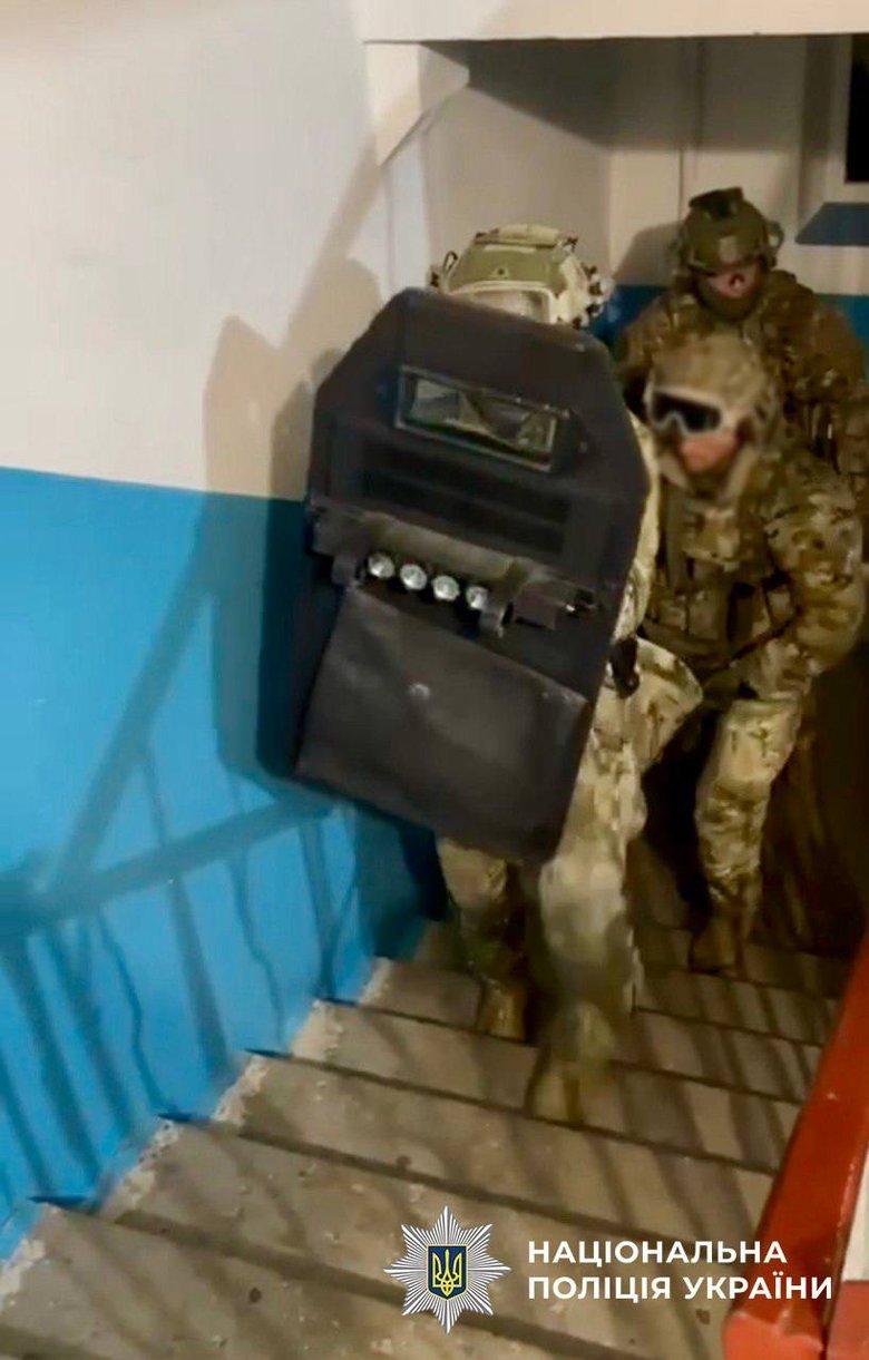 Вибух на столичній Укрпошті. Поліція затримала чоловіка