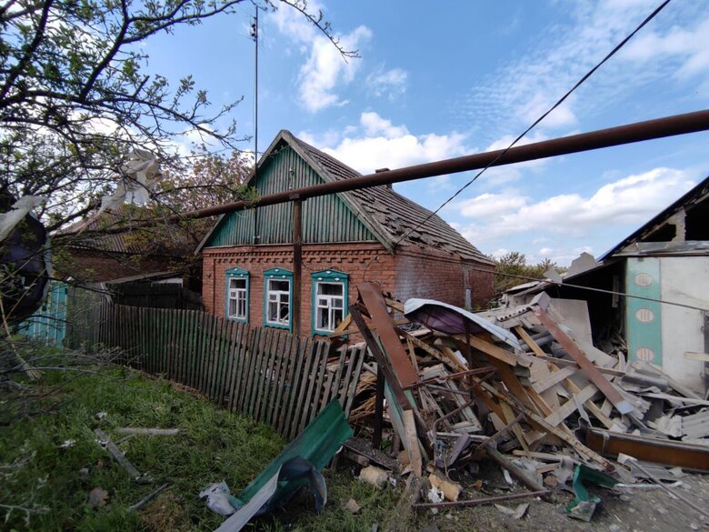 Доба на Донеччині: ворог обстріляв щонайменше 8 населених пунктів, 5 осіб зазнали поранень, - ОВА 02