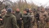 Зеленский приехал к добровольцам в Золотое: Я президент этой страны и говорю - оружие уберите. ВИДЕО