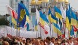 День Независимости с оппозицией: 20 тыс. украинцев и гигантский флаг. ФОТОрепортаж