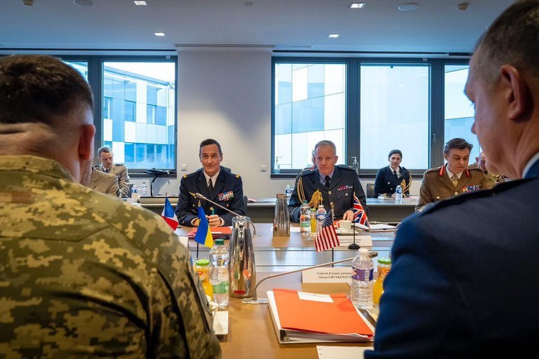 Генштаби Коаліції охочих обговорили гарантії безпеки для України