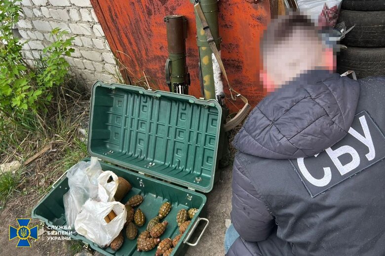 Затримано торговців трофейною зброєю