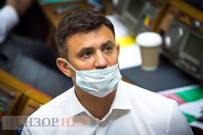 Черга до Шмигаля, Тищенко хвалиться відео зі своїм танцем, страшні ялинки Шахова та Ківа в обіймах Суркіса, - робота Ради 16 липня 08