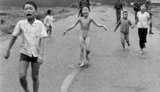 Фотошедевр ХХ века: дети, убегающие от взрыва бомбы. Юбилейный ФОТОрепортаж