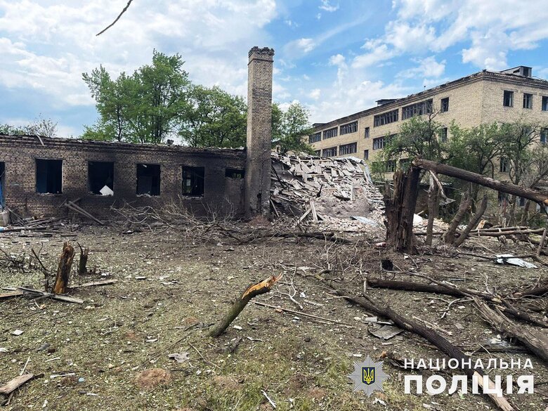 Наслідки ворожих обстрілів Донеччини 01