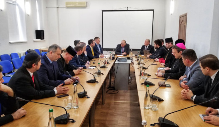Всеукраинский совет церквей предложил отменить запрет для религиозных организаций на создание телеканалов, - Минкультуры. ФОТО