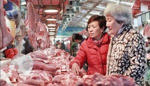 Китай втричі знизив мита на імпорт свинини з Євросоюзу