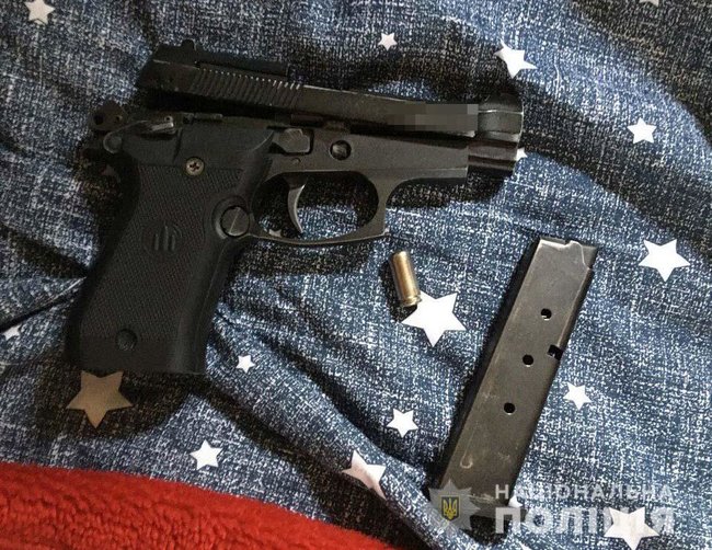Более 40 обысков и 10 задержанных: полиция провела масштабную спецоперацию против наркоторговцев в Кривом Роге 08 Более 40 обысков и 10 задержанных: полиция провела масштабную спецоперацию против наркоторговцев в Кривом Роге 08