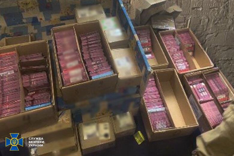 Ліквідовано мільйонну ботоферму, яка розхитувала обстановку в Україні на замовлення однієї з політсил, - СБУ 07