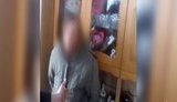 Поліція Київщини затримала двох чоловіків, які знущалися з літньої жінки і знімали це на телефон. ВIДЕО