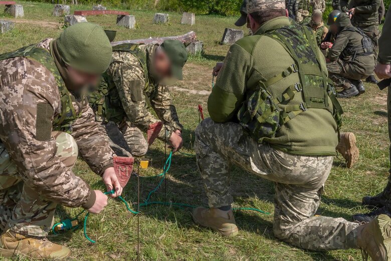 Підготовка українських воїнів у Польщі