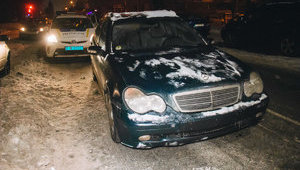 П'яний працівник СТО в Києві викрав авто на єврономерах і влаштував "гонку" з поліцією, - "Інформатор". ФОТОрепортаж