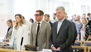 Порошенко призвал отменить указ о санкциях СНБО