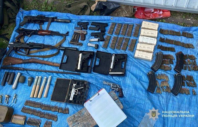 Військовий у СЗЧ зберігав удома зброю