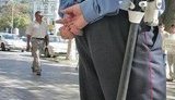 В Донецке милиционеры избили ногами 4-х человек, среди которых был и журналист. А потом еще и пошло ограбили...
