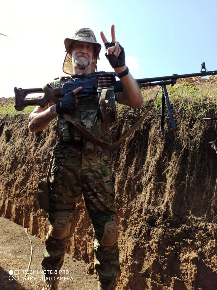 Прощатися з воїном прийшов весь Глухів. Пам’яті загиблого під Лиманом героя, кандидата історичних наук Юрія Коваленка 05