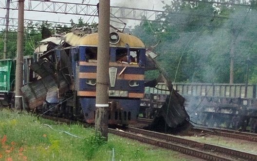 Російський дрон влучив в електровоз "Укрзалізниці" у Запоріж