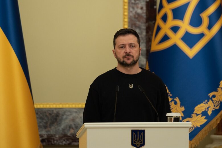 Zelenskyy presents state awards on occasion of Day of Airborne Assault Forces 01 Zelenskyy presents state awards on occasion of Day of Airborne Assault Forces 01