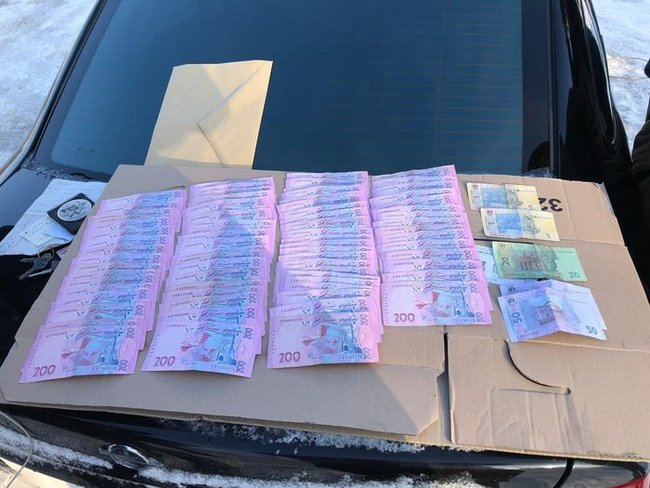 Підполковника поліції затримано на Харківщині на одержанні 14 тис. грн хабара, - СБУ 04