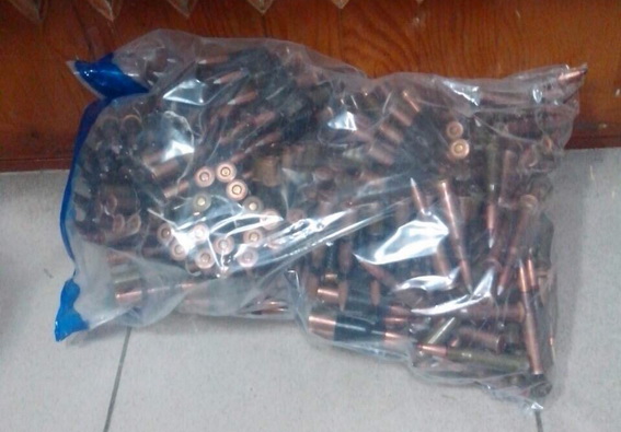 600 патронів, 54 тротилові шашки і граната: на станції метро "Житомирська" затримали військовослужбовця з арсеналом боєприпасів, - Нацполіція 03