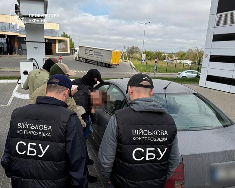 посадовець військової частини вимагав хабар