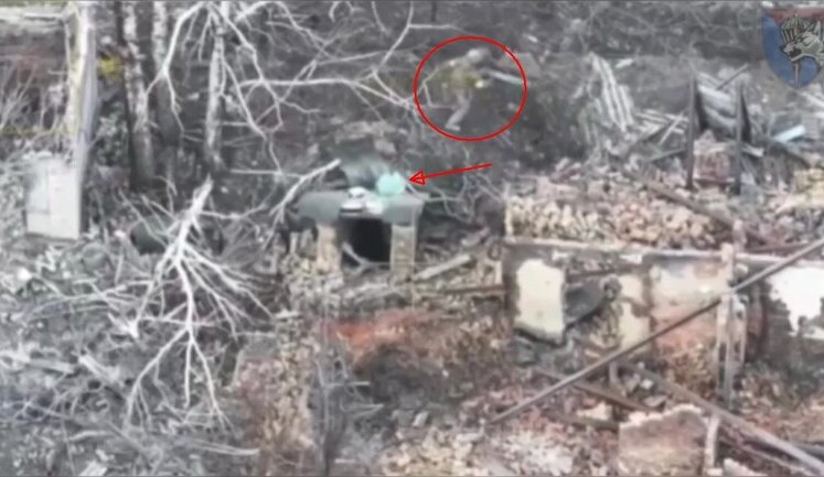 Ukrainian soldier laid anti-tank mine and blew up basement where Russian invaders were hiding. VIDEO