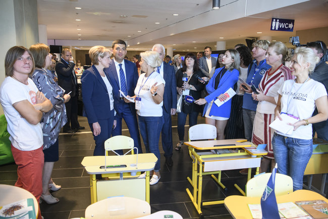 Over UAH 7 bln invested in Ukrainian schools in recent years 01