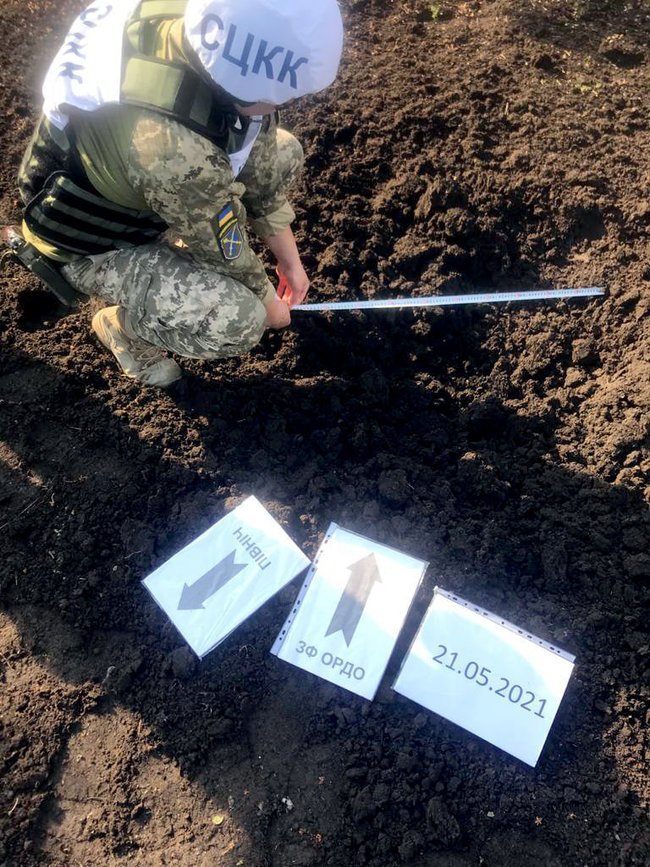 Терористи обстріляли Марїнку із гранатомета, пошкоджено дахи будинків, - СЦКК 05