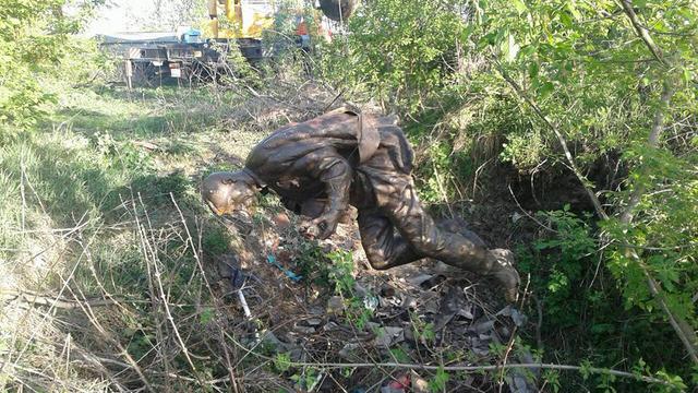 Поліція Ніжина знайшла вкрадений памятник Бернесу, - нардеп Кодола 02 Поліція Ніжина знайшла вкрадений памятник Бернесу, - нардеп Кодола 02