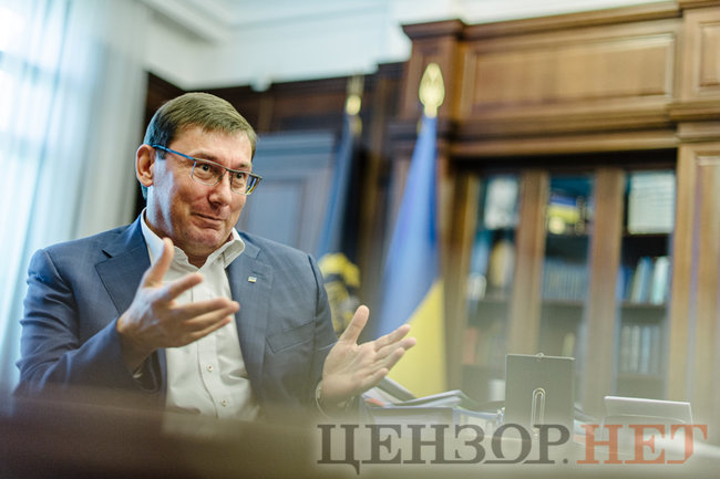 Юрій Луценко: У мене були добрі стосунки з Порошенком, але там, де він не правий, я казав ні, і достатньо часто в радикальних виразах 08