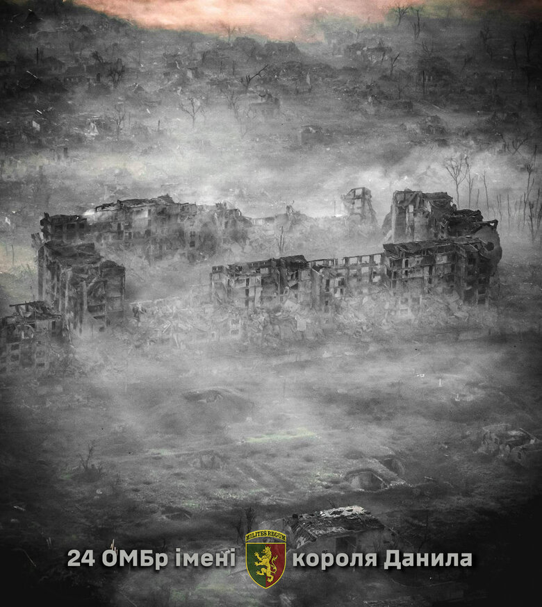 Так выглядит Бахмут: не туман, а задымление от пожаров и дымовых снарядов 02