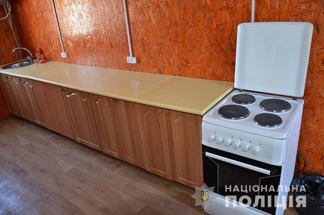 Заработал обновленный полицейский блокпост Петропавловка на Луганщине 05