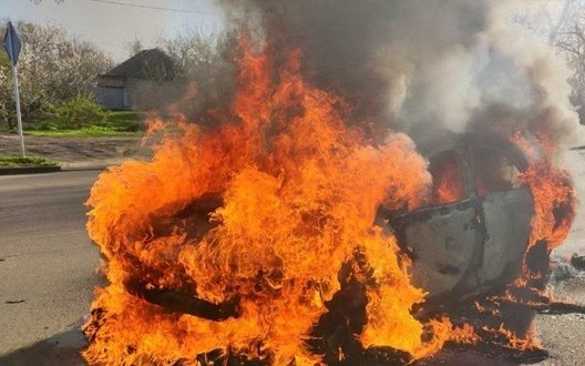 Ворог ударив дронами по Нікополю: 4 людини поранені, одна жінка - 