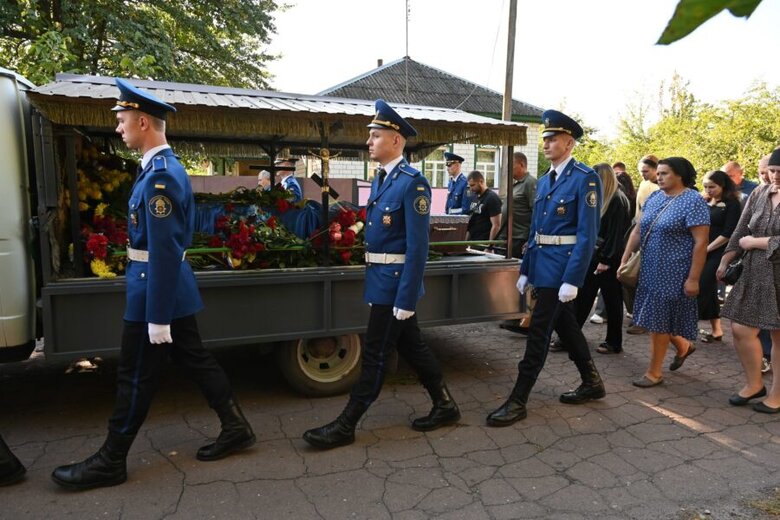 21-річний командир розвідвзводу бригади НГУ Буревій Костянтин Ковтун загинув у боях з ворогом на Донеччині 07