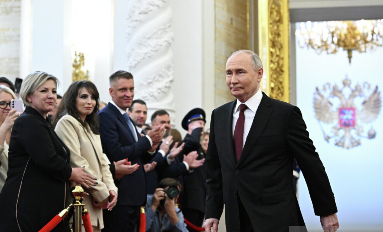 Коли миколай в україні 2025 року