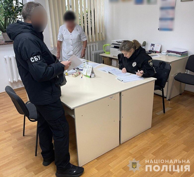 У Рівному СБУ викрила схему заробітку на ухилянтах