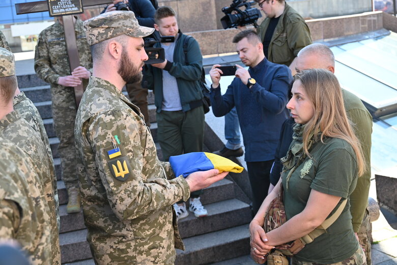 Прощання з Коновалом та Петришиним