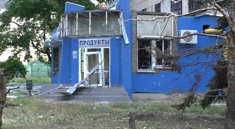 Russians are carrying out airstrikes and are advancing, - Haidai 03