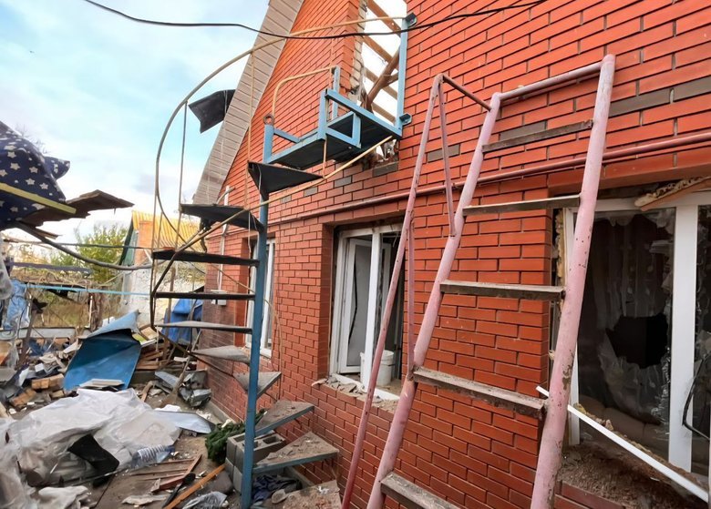 На Дніпропетровщині — ворожі атаки: поранені та руйнування