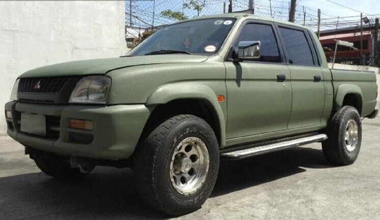 Уряд спростив реєстрацію волонтерських автомобілів для військовослужбовців