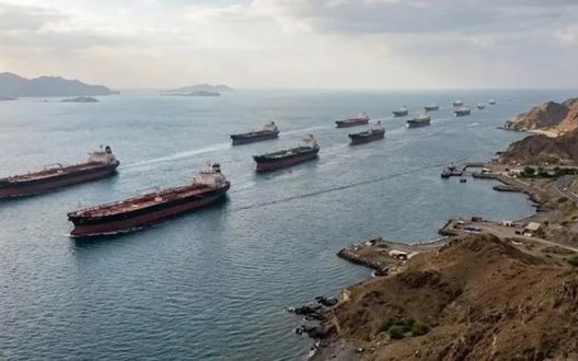 США починають розмінування Ормузької протоки, це послуга країнам, які не мають сміливості, - Трамп