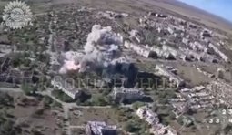 Су-27 розтрощили авіабомбами будівлю з рашистами